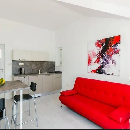 Pensjonat And With Parking Space Plat, Dubrovnik - 23567 Mlini