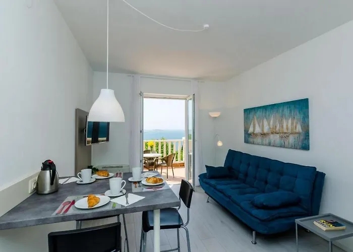 And With Parking Space Plat, Dubrovnik - 23567 Pensionat 3*